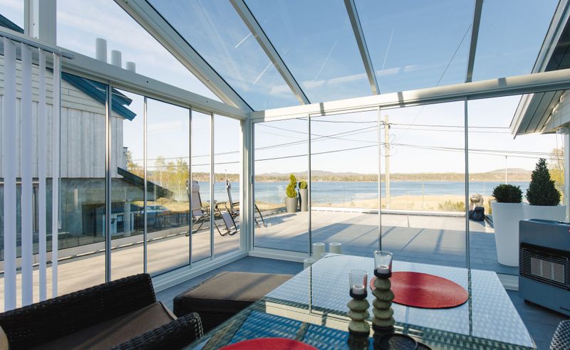 4-spors skyvedør hvit/ 4-track sliding door white